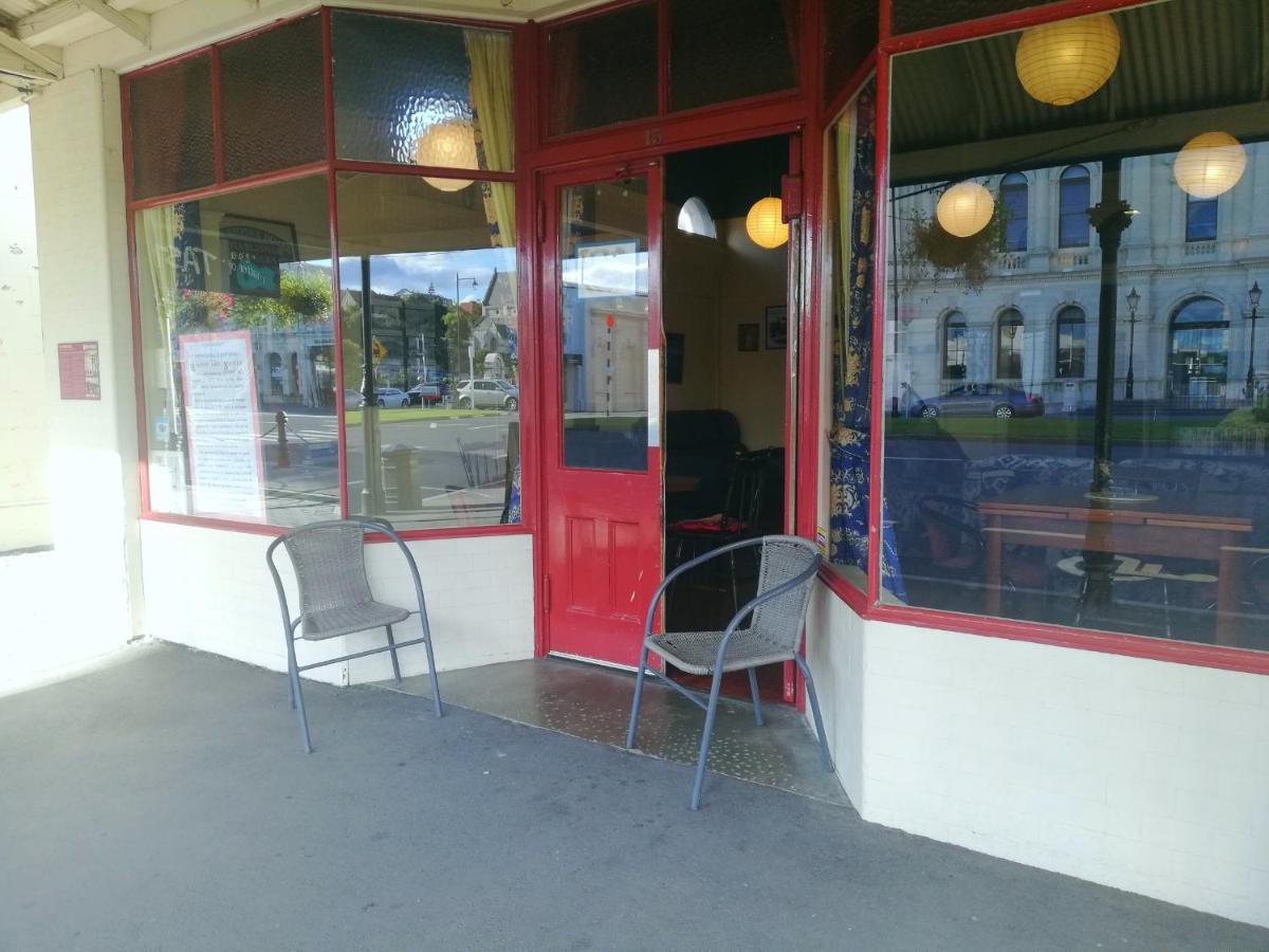 Empire Hotel Backpackers Oamaru Exterior foto