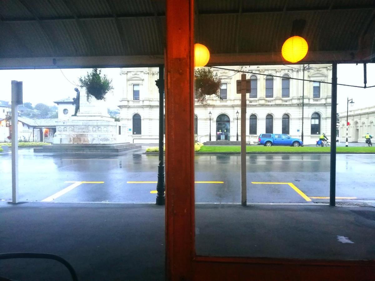 Empire Hotel Backpackers Oamaru Exterior foto